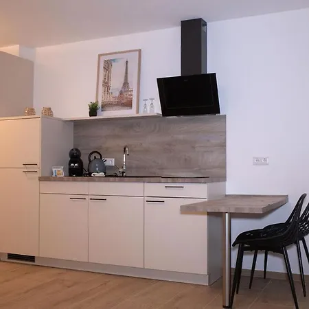 Mein Traeumchen Apartements- 7 Rose Stillvoll Und Zentral Uebernachten * Bielefeld