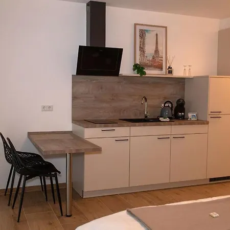 Mein Traeumchen Apartements- 7 Rose Stillvoll Und Zentral Uebernachten Daire Bielefeld