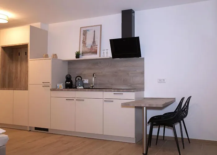 Mein Traeumchen Apartements- 7 Rose Stillvoll Und Zentral Uebernachten * Bielefeld