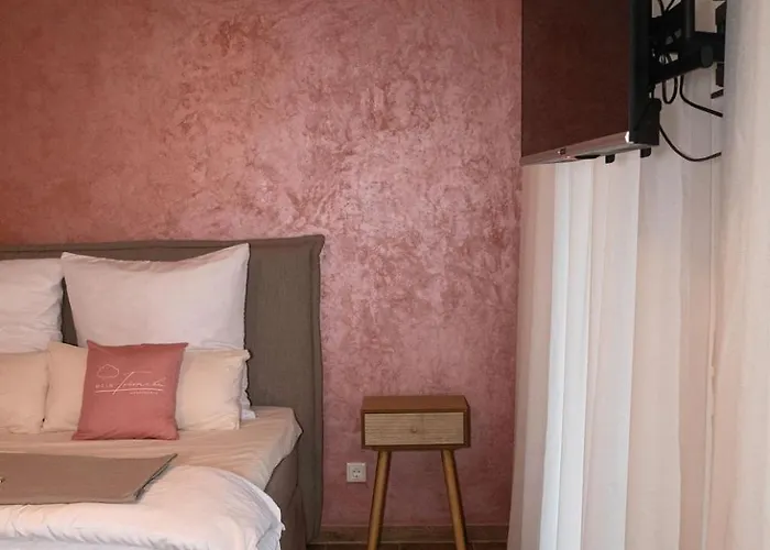 Lägenhet Mein Traeumchen Apartements- 7 Rose Stillvoll Und Zentral Uebernachten